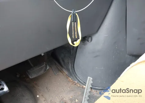 1998 Ford E-250 Commercial/Recreational z USA, uszkodzony, nr VIN 1FTPS2422WHC04907